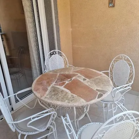 By The Sea With A Terrace Lejlighed *